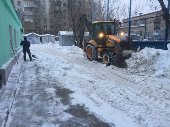 Уборка и вывоз снега. Аренда услуги спецтехники в Екатеринбурге