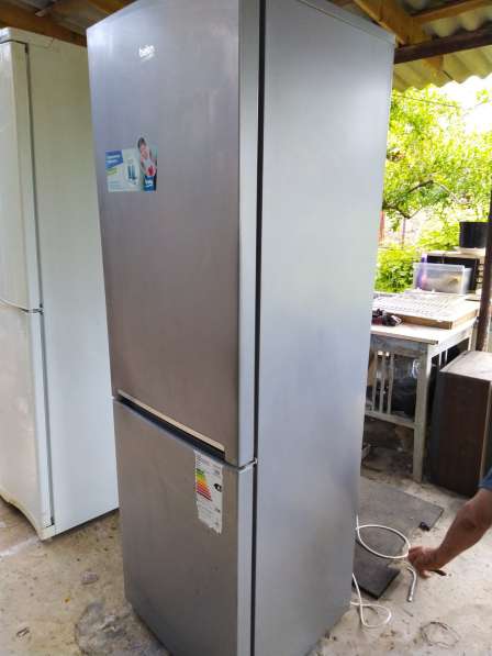 Двухкамерный холодильник в Керчи фото 4