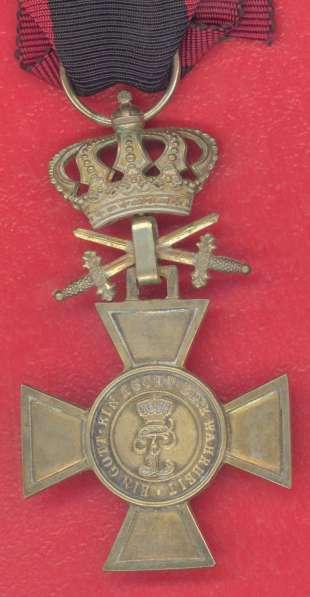 Германия Ольденбург Крест чести 2 класса с мечами и короной