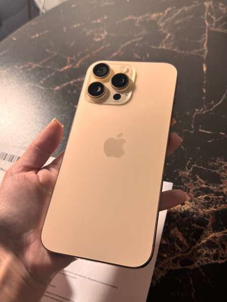 Iphone 16 pro max desert titanium