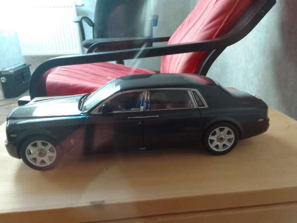 Коллекционная модель автомобиля Rolls-Royce Phantom в Москве фото 4