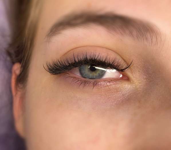 Наращивание ресниц