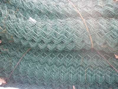 Продаем сетку плетеную в ПВХ