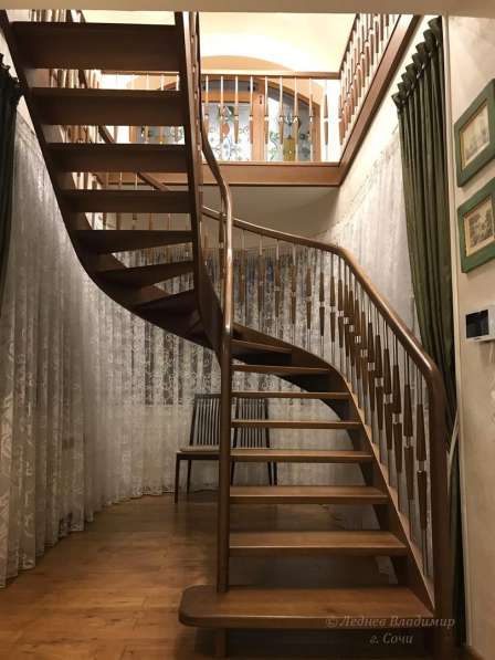 Деревянные лестницы в Сочи любой сложности