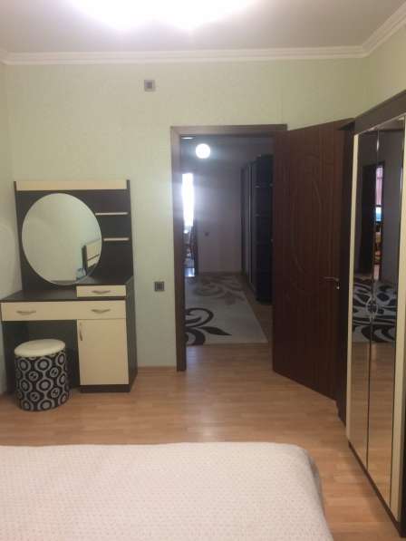 Продам 3-комнатную капртиру в Новостройке в г. Баку в фото 7