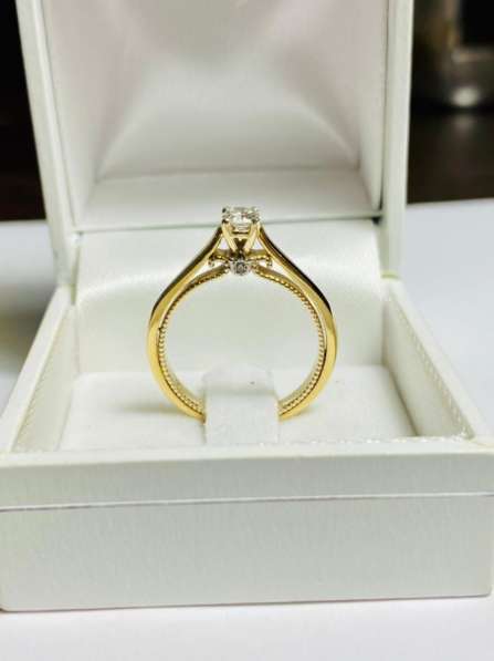 Кольцо золотое с бриллиантами в Калининграде
