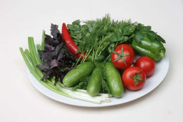 Свежие овощи-зелень