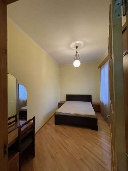 Сдаётся 3 комнатная квартира в Тбилиси в фото 14