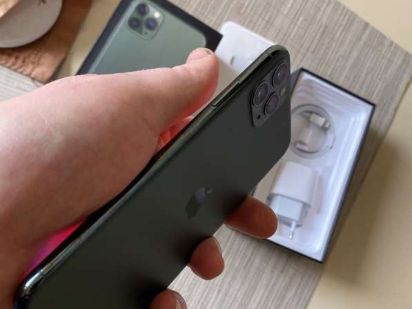 IPhone 11 Pro Max в Москве фото 7