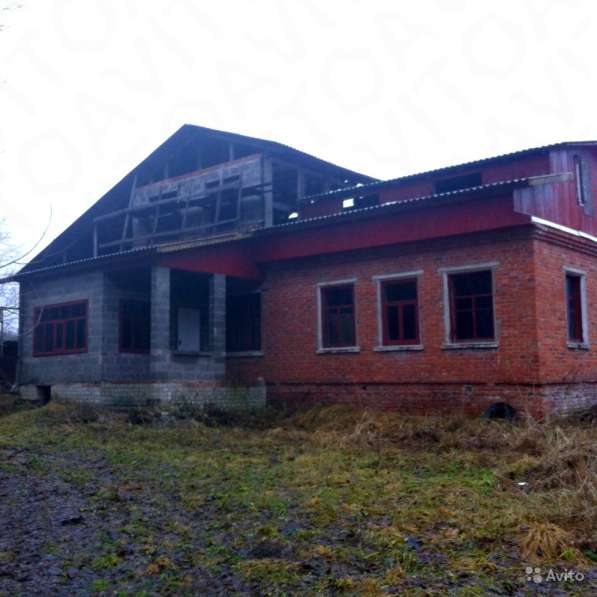 Кирпичный загородный дом в Брянске