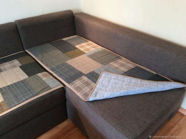 Два пледа на угловой диван в Омске
