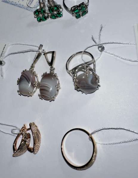 Комплекты из серебра: кольца и серьги