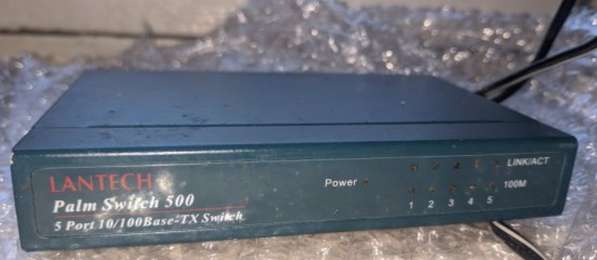 Свитч Lantech Palm Switch 500