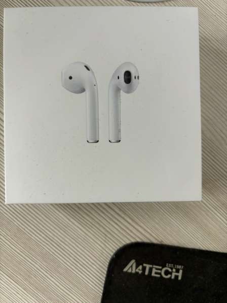 Apple Airpods 2