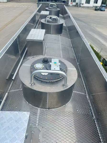 Полуприцеп цистерна-бензовоз ShengRun SKW9402GYYA алюминиевы в Благовещенске