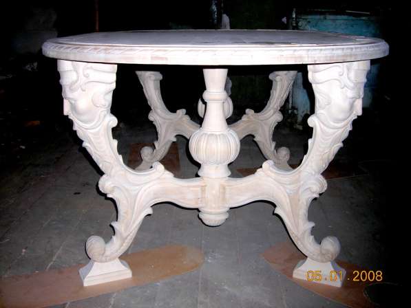 Изготовление резной авторской мебели в Краснодаре