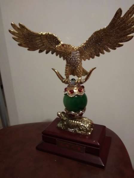 Золотой дракон и Золотой орёл- красивый подарок в Москве