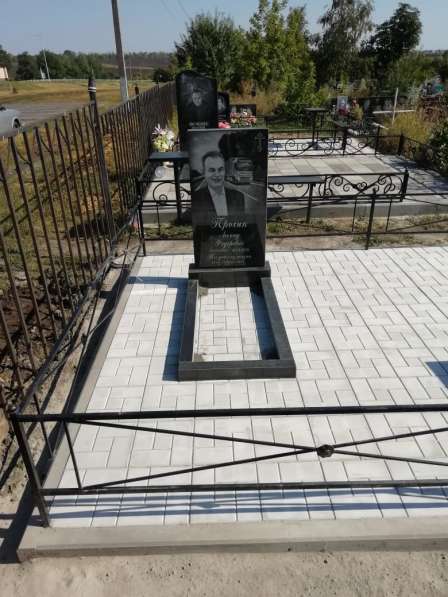 Памятники и надгробия в Белгороде фото 7