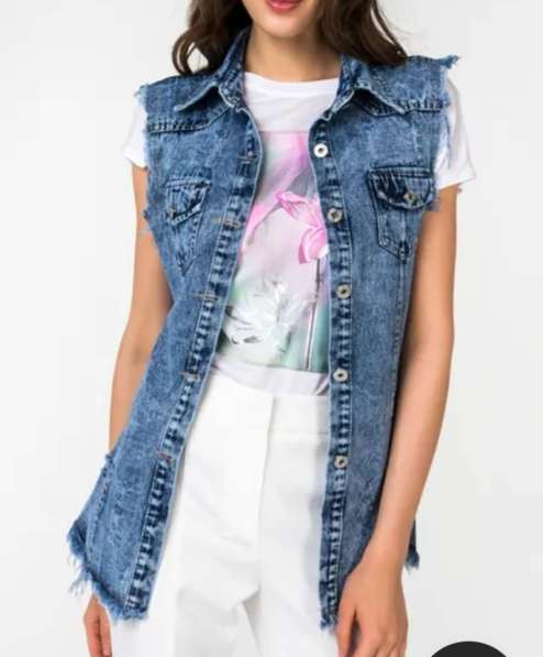 Жилетка джинсовая в Москве