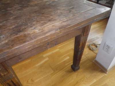 Старинный стол
