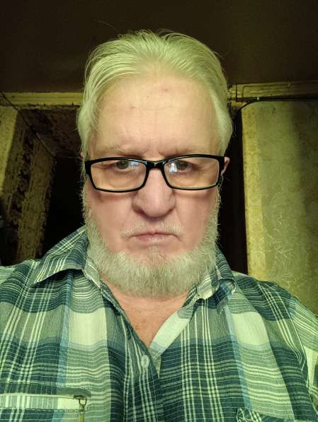 Евгений, 68 лет, хочет пообщаться