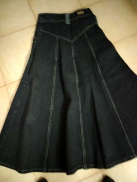 Новая джинсовая юбка годе черного цвета 30 размера в Пятигорске фото 5