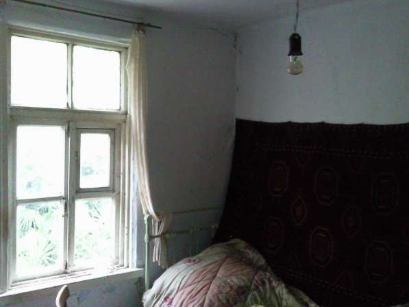 Комната в квартире старого фонда в Сочи фото 3