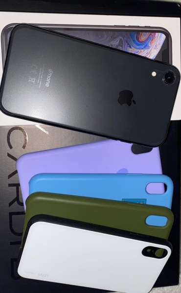 Продаю iPhone xr 64 ГБ