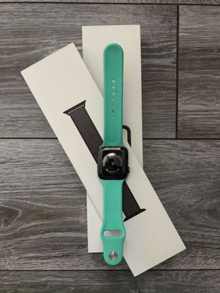 Apple Watch 4 44mm в Смоленске