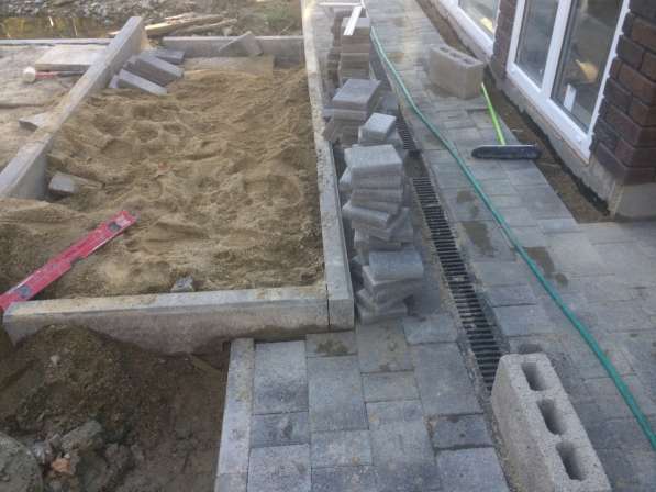 Укладка брусчатки и бордюров бетонных в Сочи фото 3