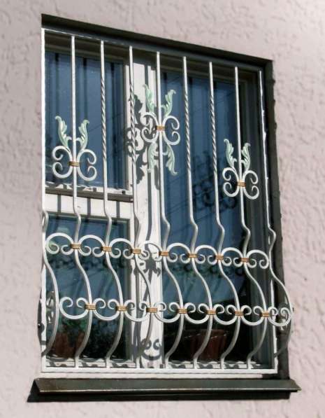 Решетки на окна, кованые и сварные, на заказ в фото 4