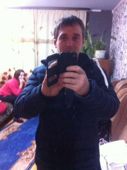 Максим, 33 года, хочет пообщаться в Москве