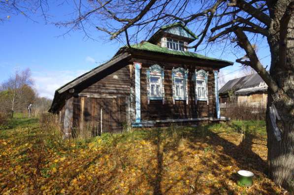 бревенчатый дом в тихой деревне, на берегу небольшой речки в Москве фото 16