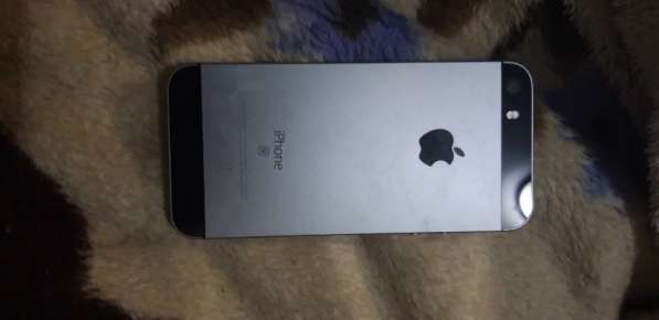 Продам iPhone se