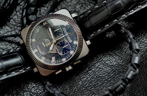 Модные часы Roberto Cavalli Swiss Made на крокодиле