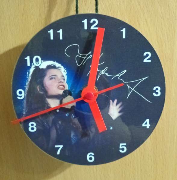 Изготовление сувенирных часов на заказ в Москве фото 13