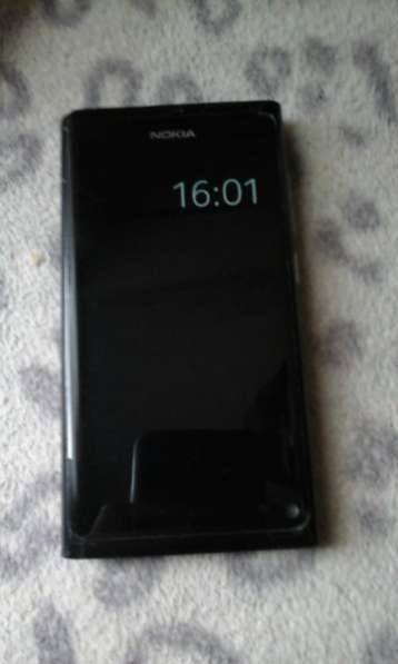 сотовый телефон Nokia n9