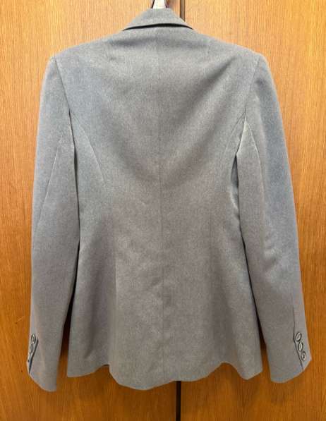 Женский пиджак 42