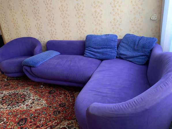Отдам диван и кресло за одну тысячу рублей в Урае