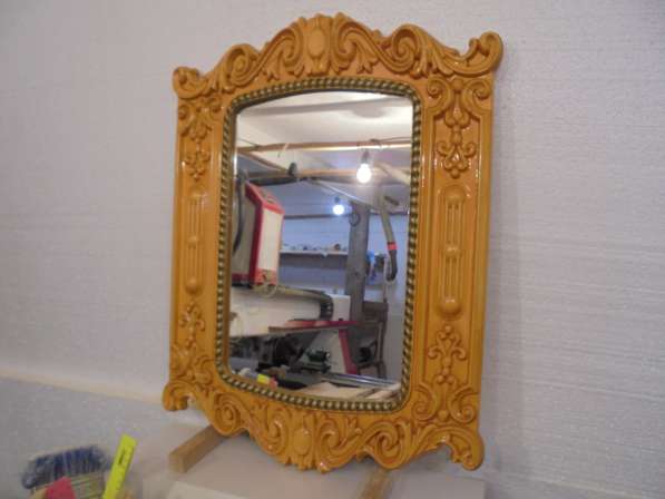 Зеркало настенное в деревянной резной раме в Кириллове фото 3