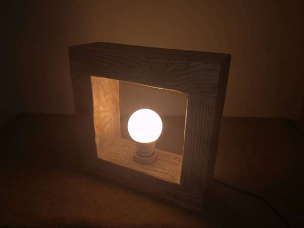 Светильник из дерева в стиле Лофт в фото 3