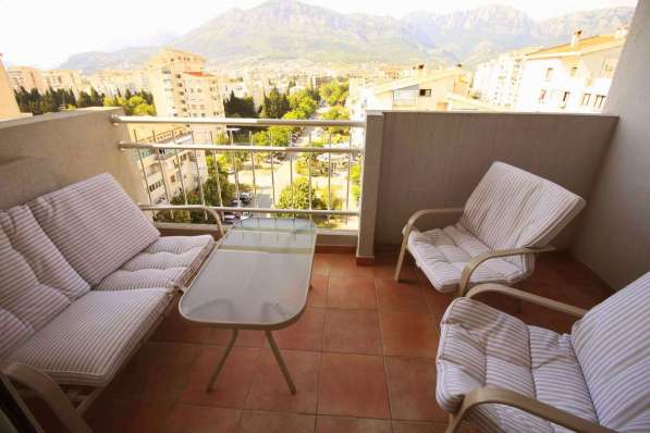 Квартира с двумя спальнями в центре Бар Черногория в фото 12