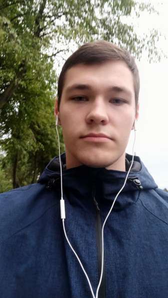 Вадим, 22 года, хочет пообщаться – Познакомлюсь