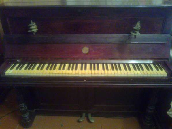Продажа антикварного пианино в Симферополе фото 4