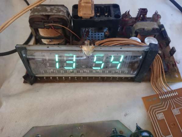 Часы электронные цифровые 4 штуки в Челябинске фото 9