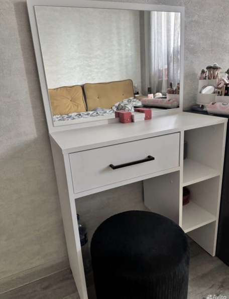 Туалетный столик