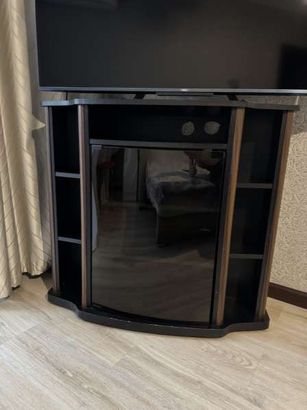 Отдам даром тумбу под тв в Москве