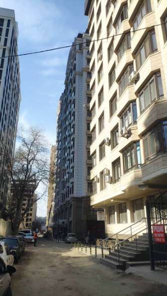 Продается коммерческое помещение в центре Бишкека в