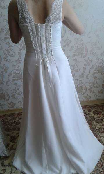 Платье свадебное в 
