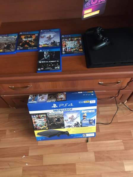 Продам PS4; 1TB в Москве